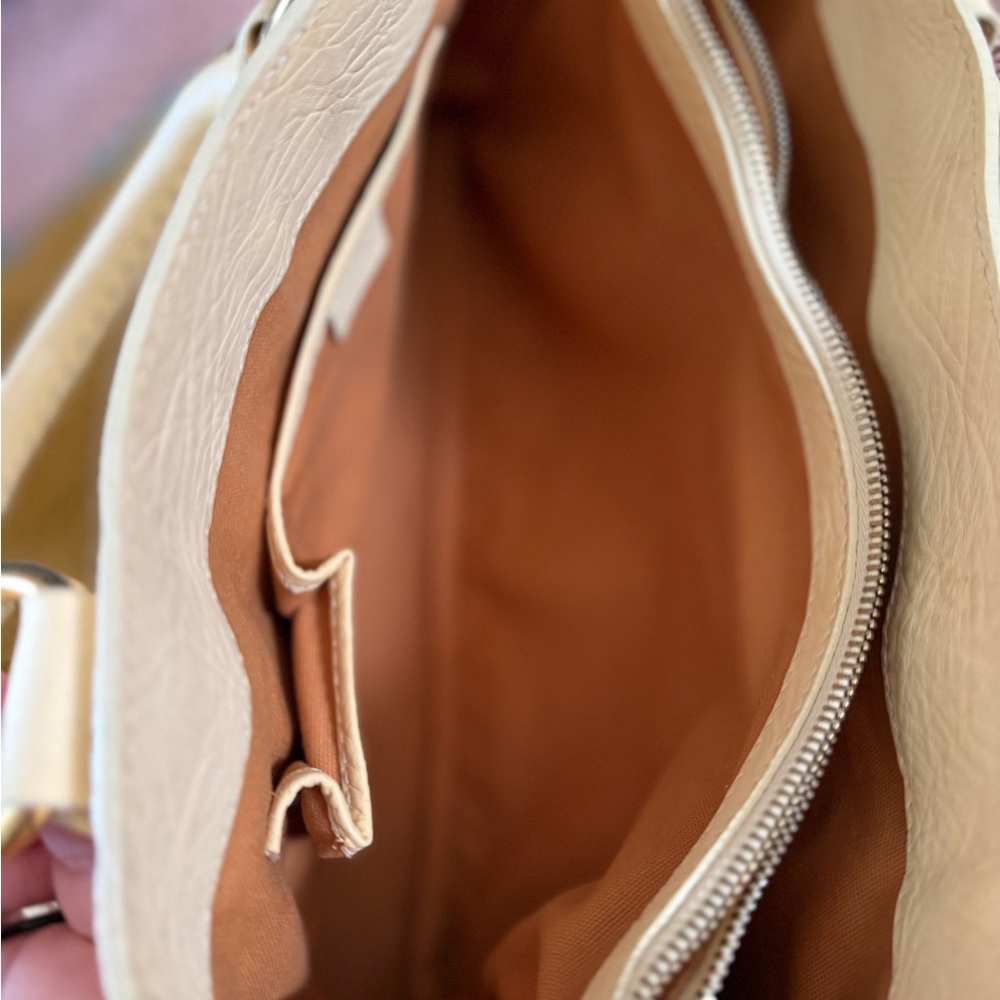 Authentic Celine Beige Leather Tote Bag Designer Handbag with virtual COA - Picture 11 of 16